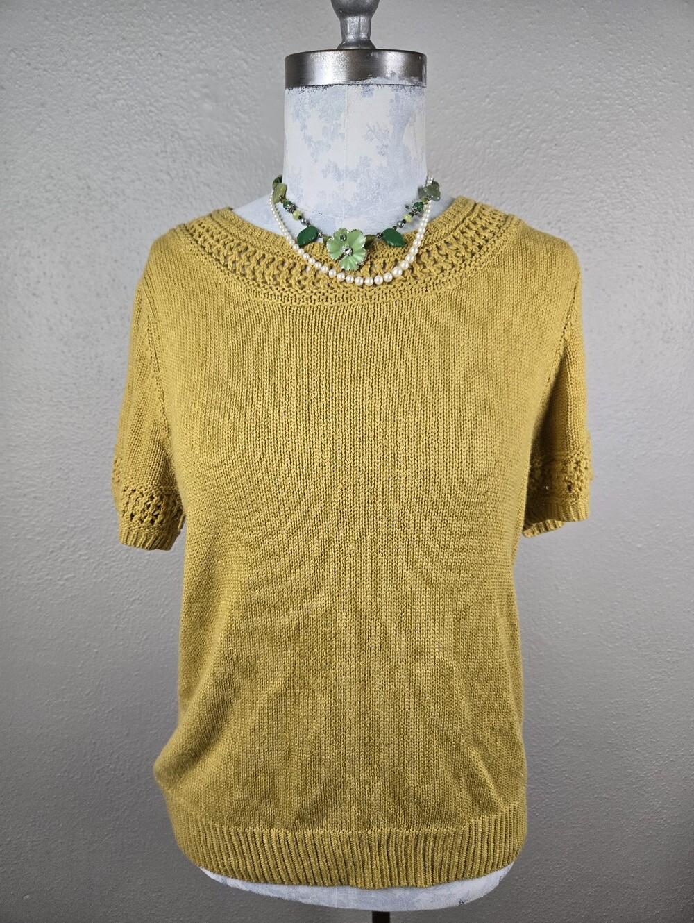Anthropologie Short Sleeve Goldenrod Knit Lightweight Sweater Top